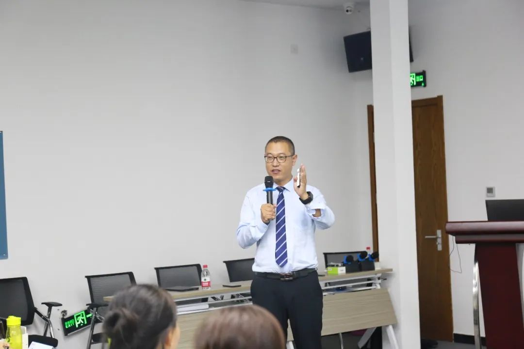 隆泰物業(yè)蔚藍計劃培訓(xùn)順利結(jié)營(圖1)